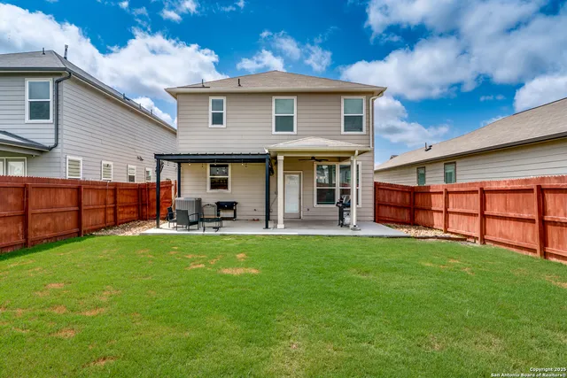 $275,000 | 6583 Runaway Row, Converse, TX 78109