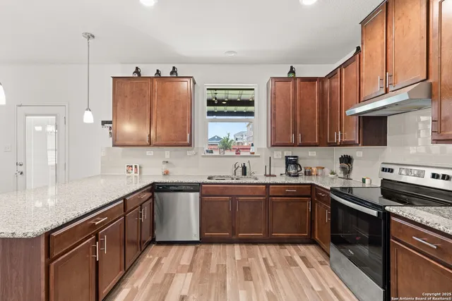 $275,000 | 6583 Runaway Row, Converse, TX 78109