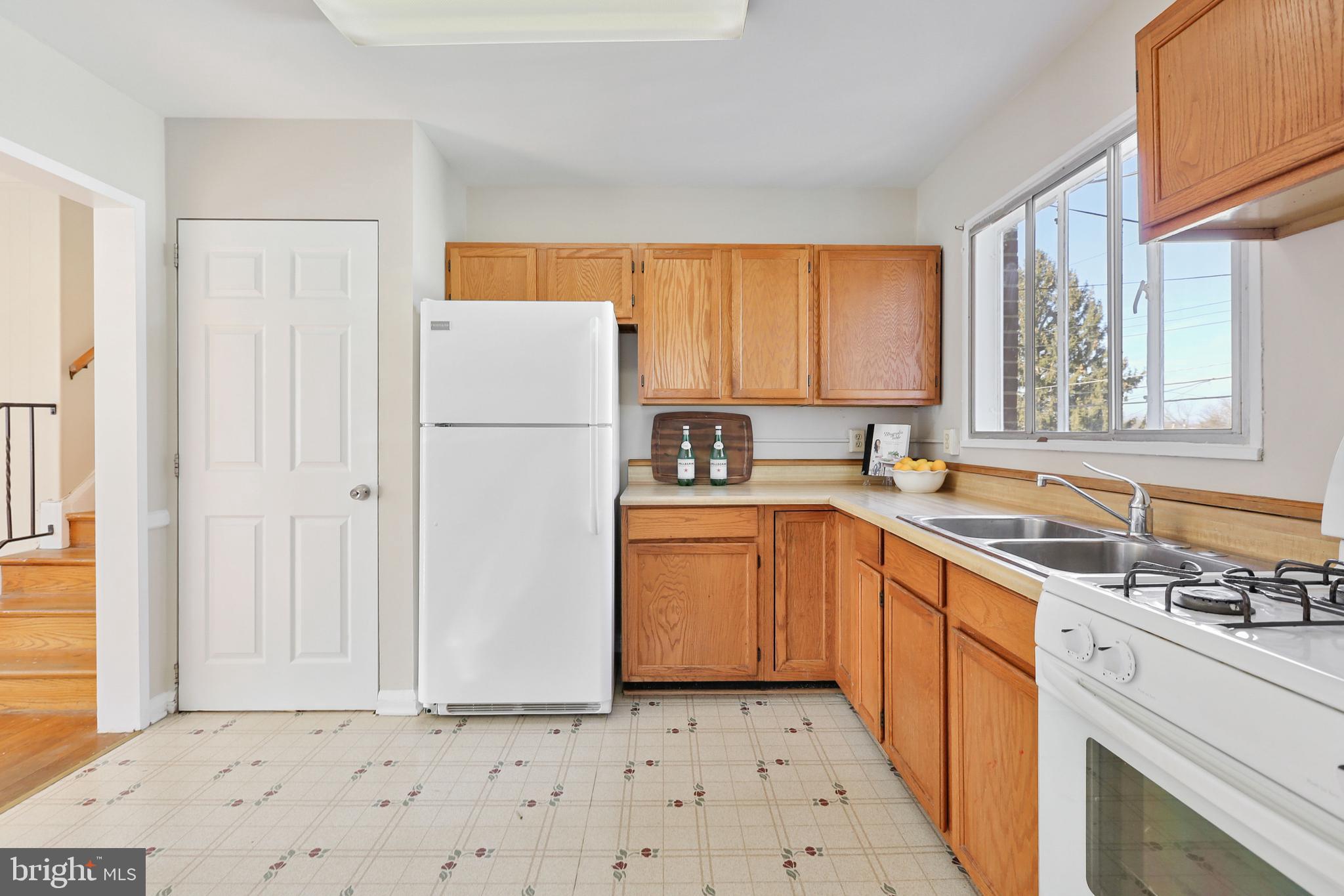 922 Prestwood Road Baltimore, MD 21228 - Photo 10 of 30