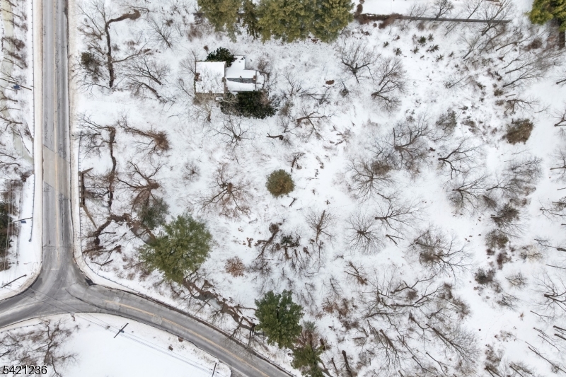 432 Roycefield Road Hillsborough, NJ 08844 - Photo 3 of 7 a close up of a white marble wall