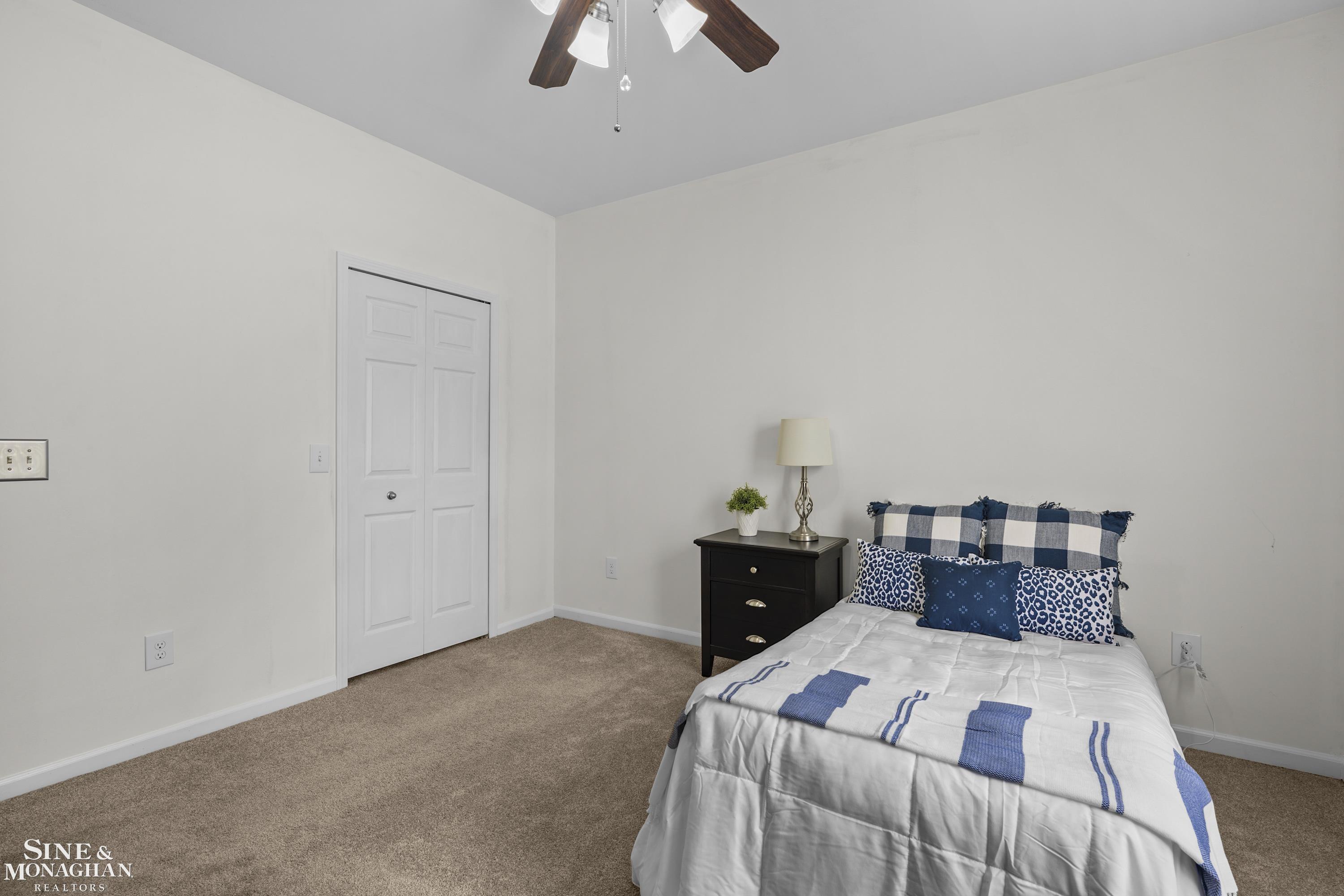 29981 Fox Run Circle Warren, MI 48092 - Photo 25 of 34 50213994-3376f3ec-fbc9-4322-b28b-b95daae17e31.JPG