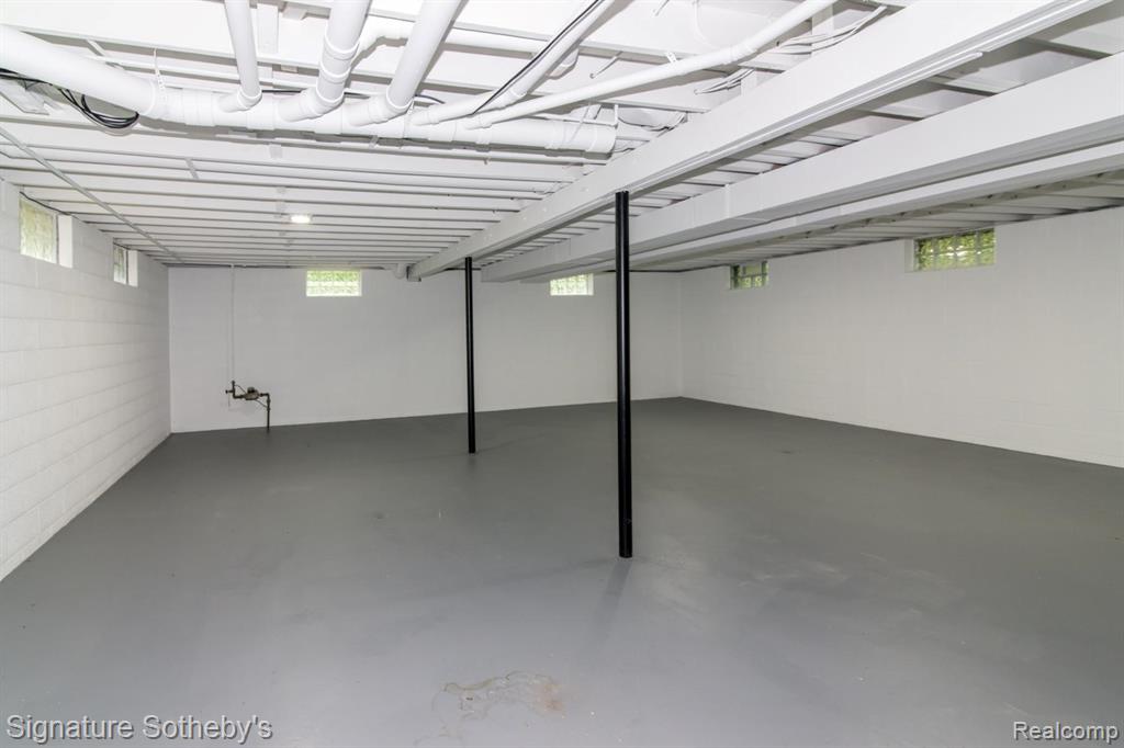 23415 Beech Road Southfield, MI 48033 - Photo 36 of 50 Gallery Image 36