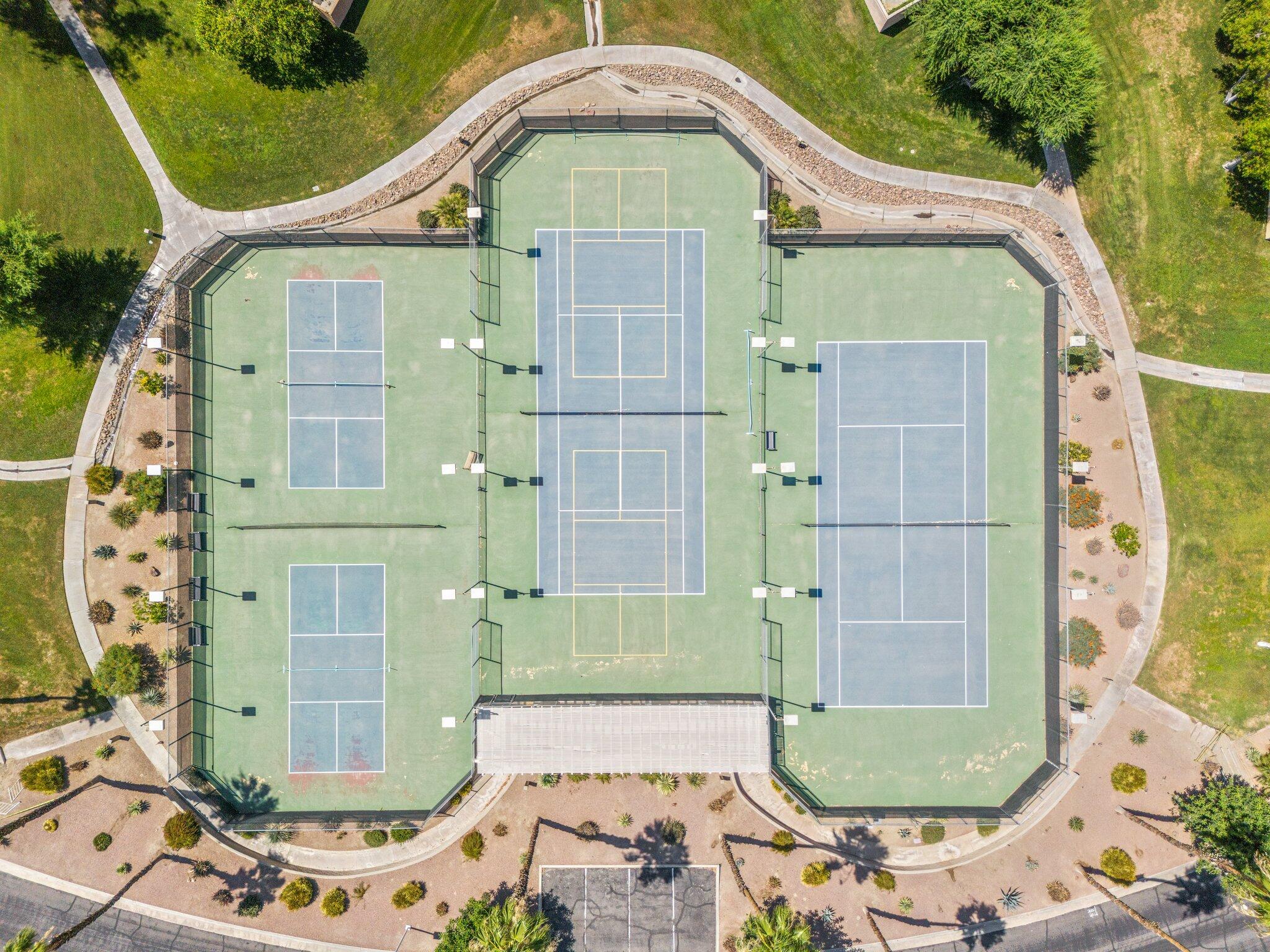 73750 Calle Bisque Palm Desert, CA 92260 - Photo 38 of 40 an aerial view of a house