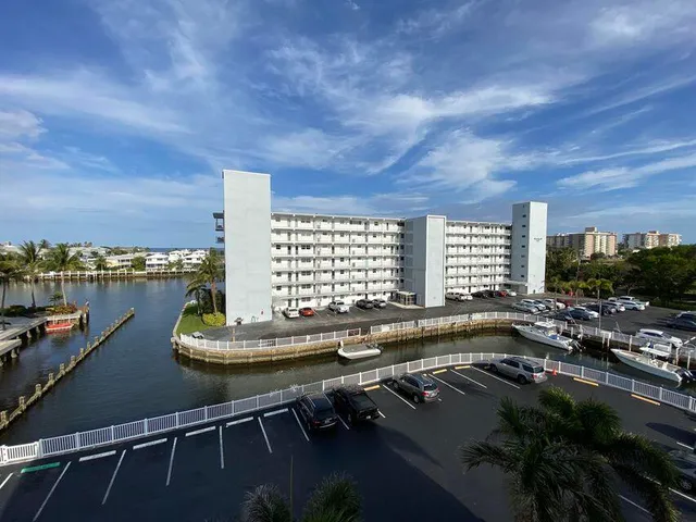 $375,000 | 1536 Southeast 15th Court, Unit 202, Deerfield Beach, FL 33441