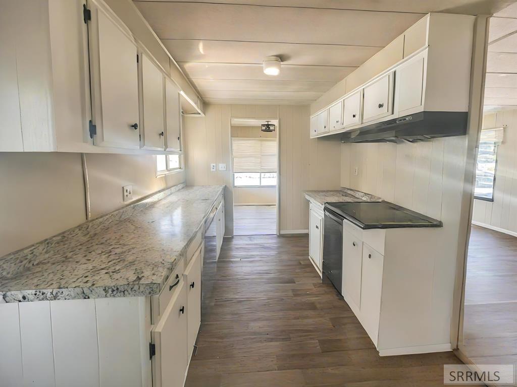 925 Wilson Avenue, Unit 28 Pocatello, ID 83201 - Photo 4 of 22