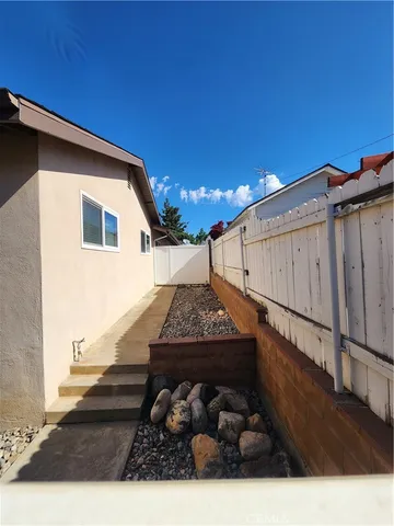 $2,100 | 35187 Avenue C, Yucaipa, CA 92399