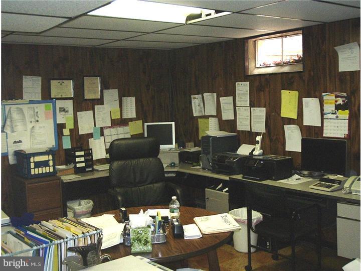 29 Windmill Drive Clementon, NJ 08021 - Photo 12 of 24 Office / Study