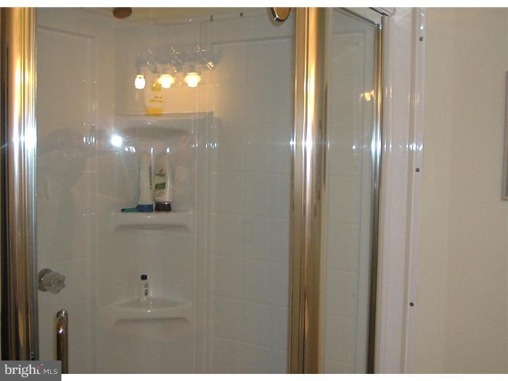29 Windmill Drive Clementon, NJ 08021 - Photo 16 of 24 Bathroom