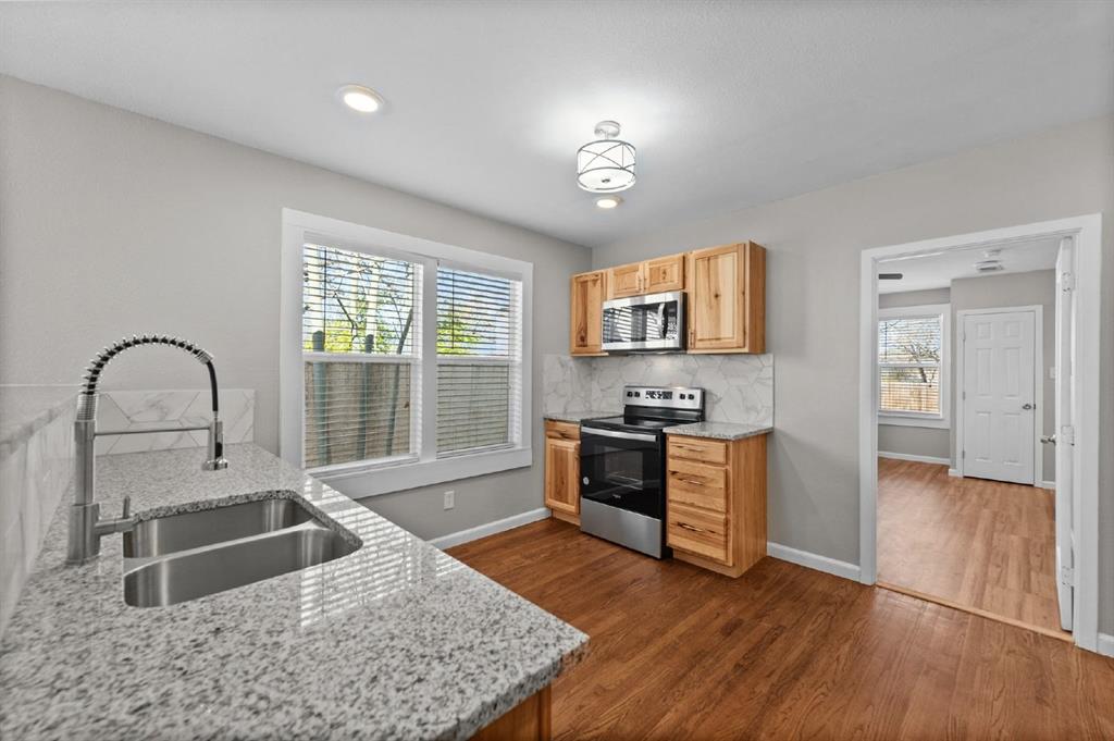 3772 West 6th Street Fort Worth, TX 76107 - Photo 8 of 15