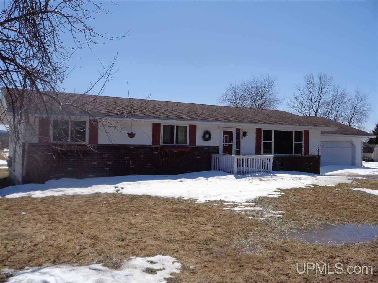 35 Tuttle Avenue L'Anse, MI 49946 - Photo 1 of 18