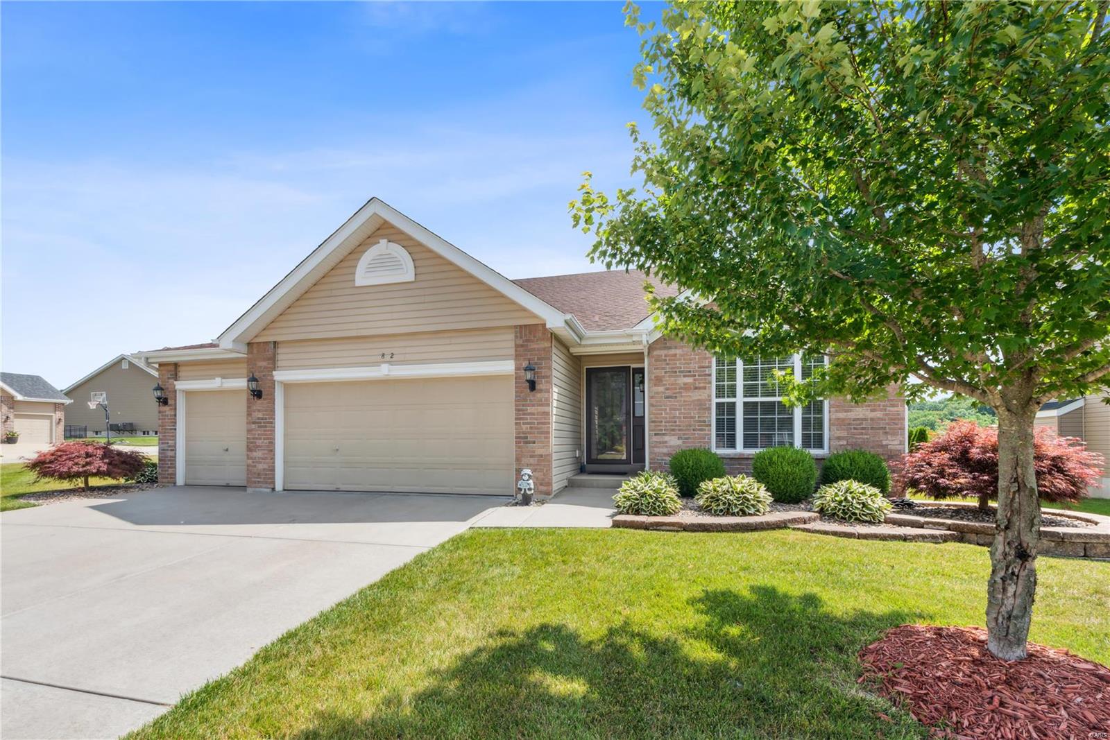 82 South Ridgewynd Court Lake St. Louis, MO 63367 - Photo 2 of 26