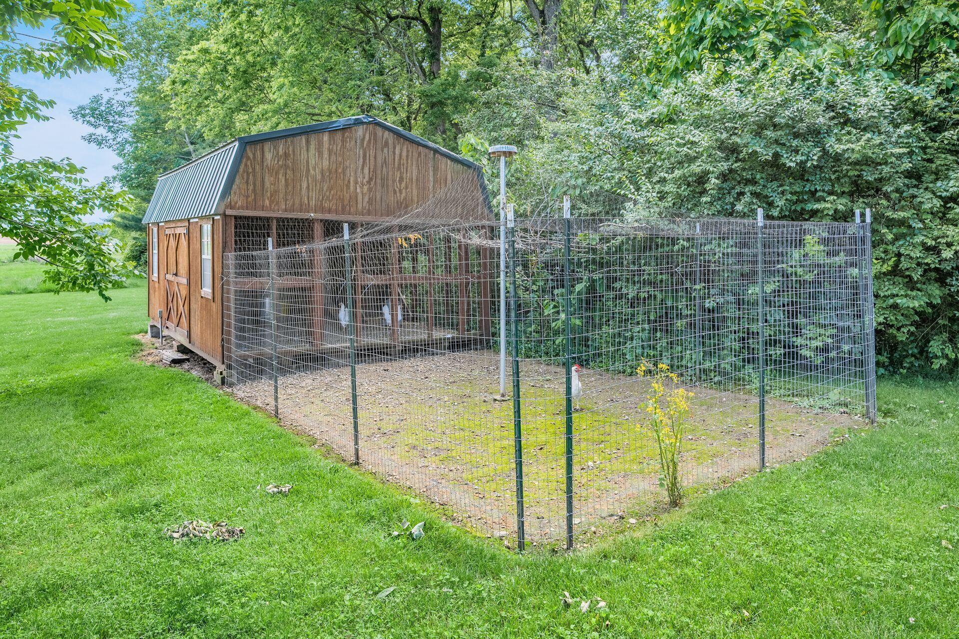 1422 Pontius Road Circleville, OH 43113 - Photo 73 of 74 Chicken coop and pen