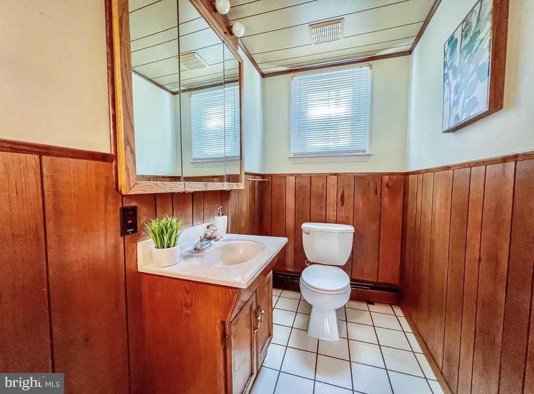 1117 Roelofs Road Yardley, PA 19067 - Photo 16 of 34 Powder Room