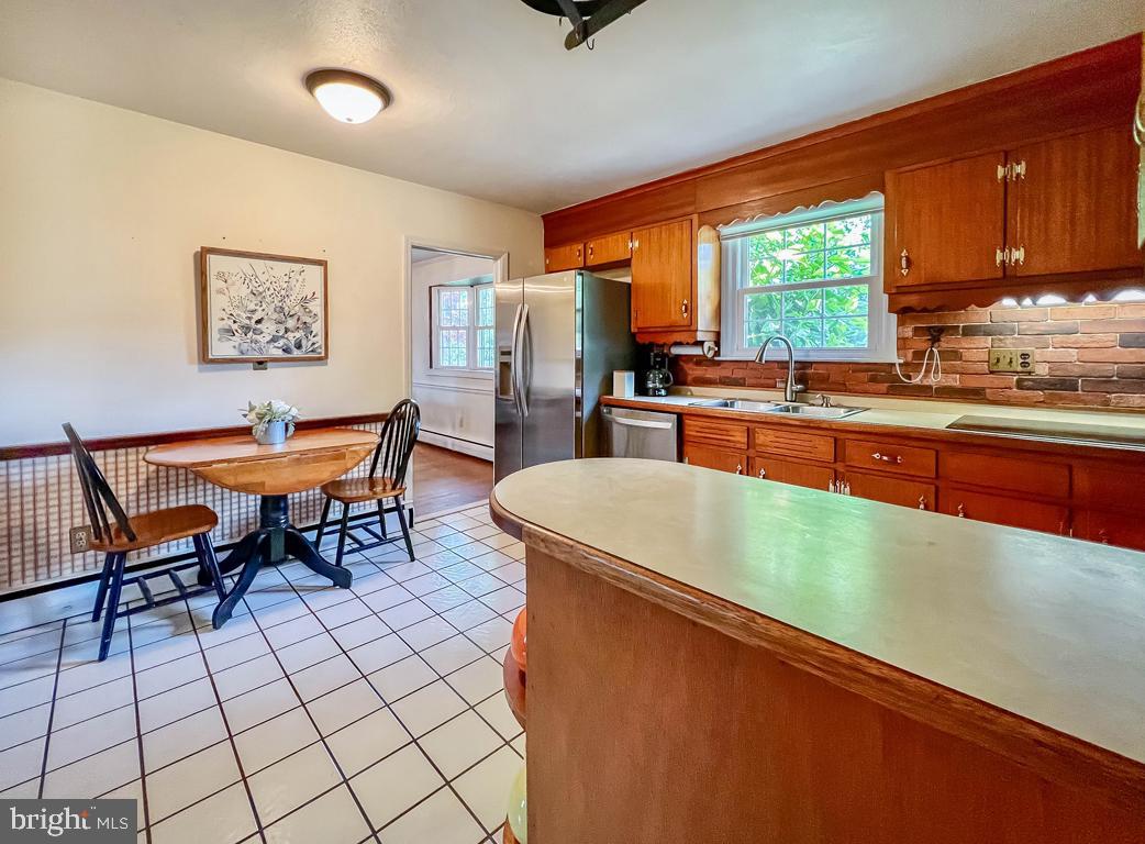 1117 Roelofs Road Yardley, PA 19067 - Photo 10 of 34 Gallery Image 10