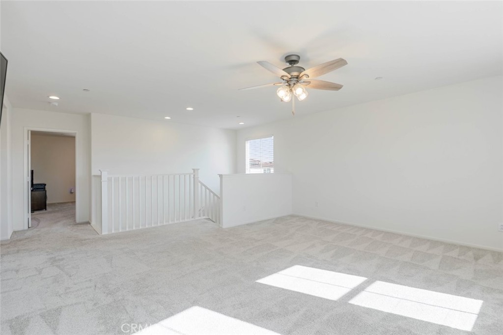 2133 East Kettering Street Lancaster, CA 93535 - Photo 15 of 32 a view of empty room with window