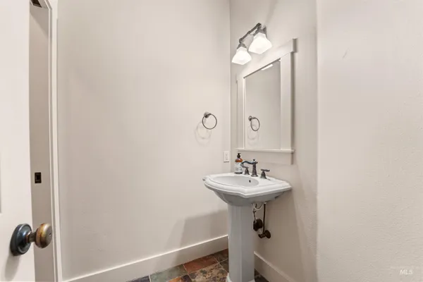 $789,900 | 50 Highland Drive, Boise, ID 83716