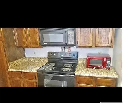 $1,100 | 9815 Walnut Street, Unit 102, Dallas, TX 75243