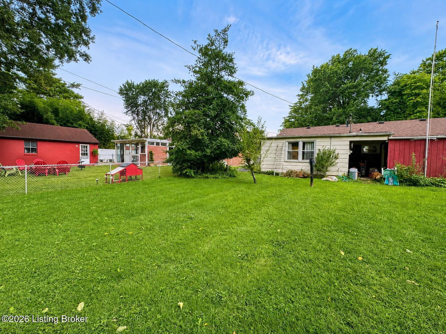 1713 Millgate Road Louisville, KY 40223 - Photo 25 of 27 1713 illgate back 3