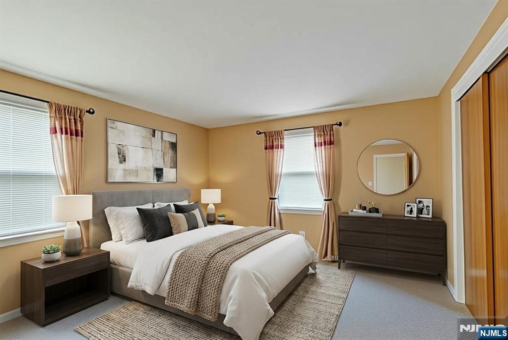 90 Arnot Place Paramus, NJ 07652 - Photo 7 of 28