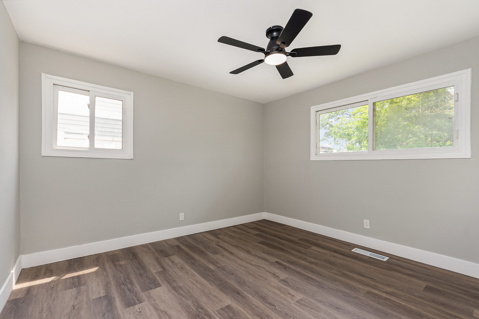 16632 Sawyer Avenue Markham, IL 60428 - Photo 10 of 15