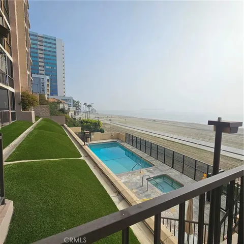 $3,195 | 1750 East Ocean Boulevard, Unit 1107, Long Beach, CA 90802