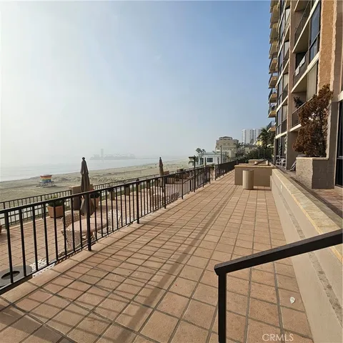 $3,195 | 1750 East Ocean Boulevard, Unit 1107, Long Beach, CA 90802