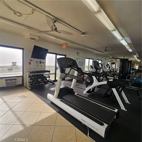 $3,195 | 1750 East Ocean Boulevard, Unit 1107, Long Beach, CA 90802