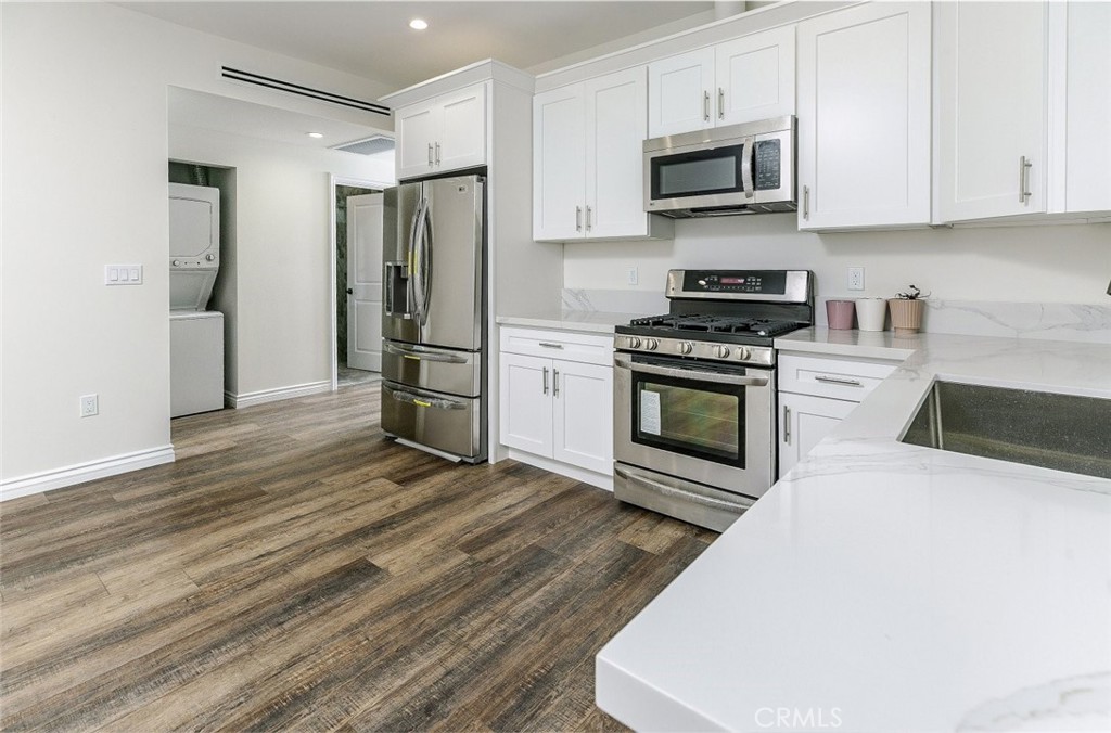 1114 Park Avenue, Unit A Glendale, CA 91205 - Photo 11 of 18