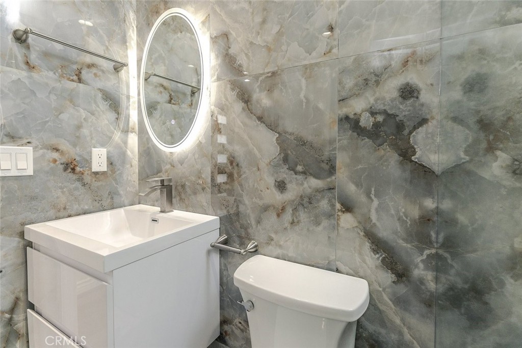 1114 Park Avenue, Unit A Glendale, CA 91205 - Photo 5 of 18