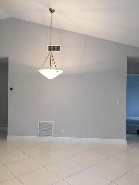 7870 Granada Place, Unit 602 Boca Raton, FL 33433 - Photo 3 of 18 20171010183733721829000000-o