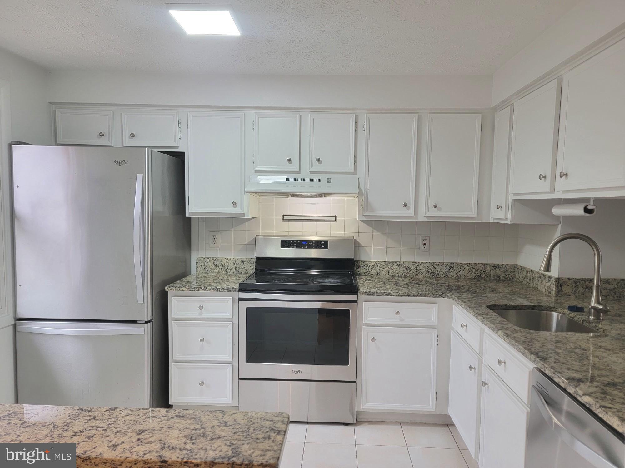 8312 Brookvale Court Springfield, VA 22153 - Photo 7 of 41