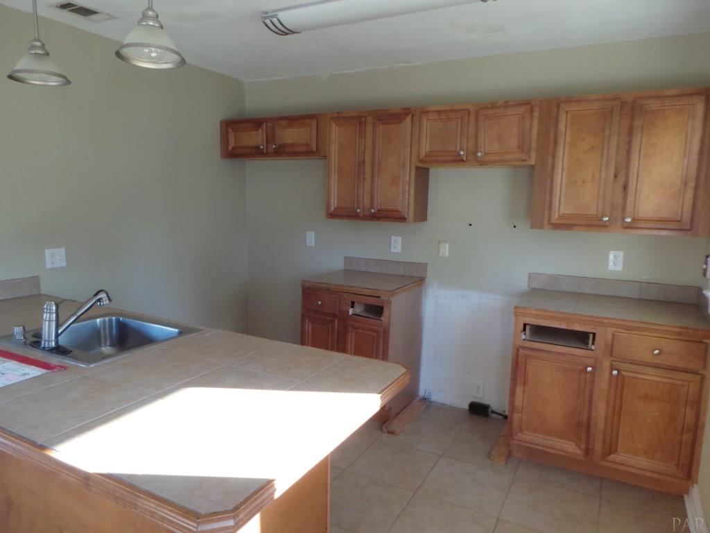 401 Bryant Road Pensacola, FL 32507 - Photo 11 of 19 Gallery Image 11
