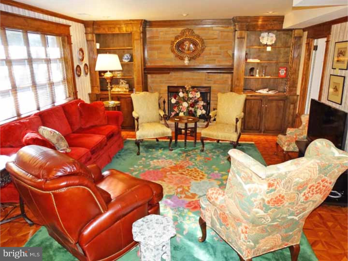 9663 Sandanne Road Philadelphia, PA 19115 - Photo 12 of 24 Family Room