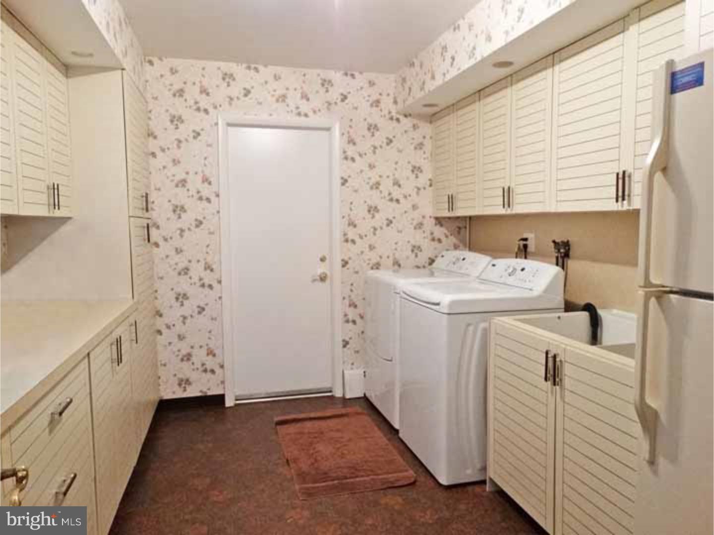 9663 Sandanne Road Philadelphia, PA 19115 - Photo 21 of 24 Laundry Room