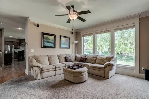 $695,000 | 18914 West 100th Street, Lenexa, KS 66220