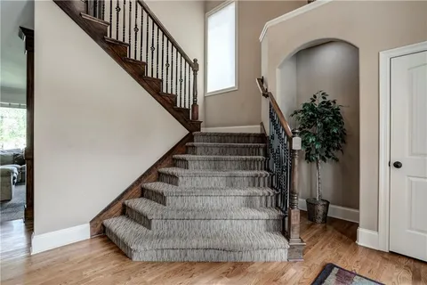 $695,000 | 18914 West 100th Street, Lenexa, KS 66220