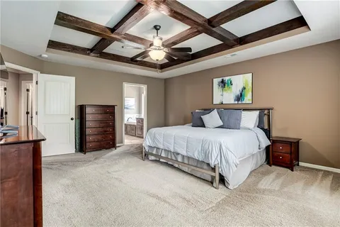 $695,000 | 18914 West 100th Street, Lenexa, KS 66220