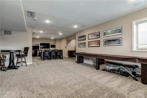 $695,000 | 18914 West 100th Street, Lenexa, KS 66220