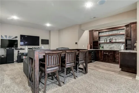 $695,000 | 18914 West 100th Street, Lenexa, KS 66220