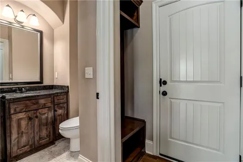 $695,000 | 18914 West 100th Street, Lenexa, KS 66220