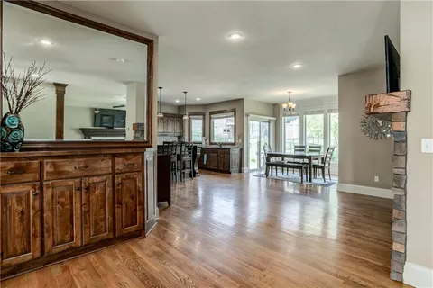 $695,000 | 18914 West 100th Street, Lenexa, KS 66220