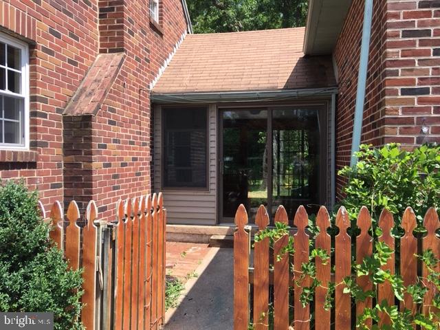 2039 Spring Street York, PA 17408 - Photo 33 of 36 Gallery Image 33