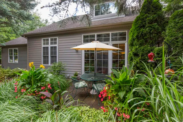 $329,900 | 1307 Lake Stream Court, Mishawaka, IN 46545