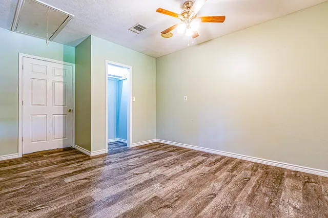 $650 | 229 Bishop Street, Unit 1, Livingston, TX 77351