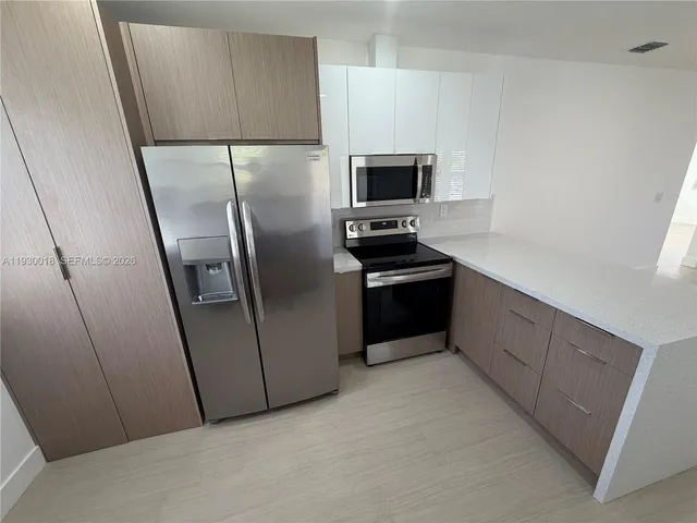 $2,875 | 1045 Southwest 8th Avenue, Unit 1045, Miami, FL 33130