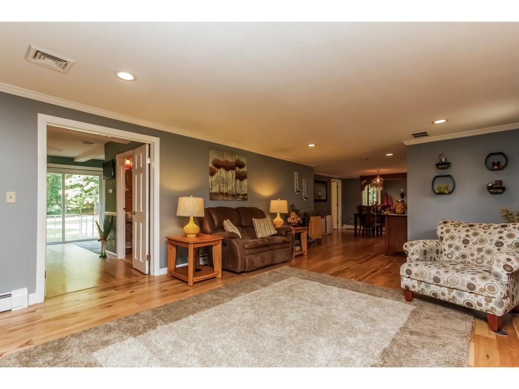 62 Pollard Road Plaistow, NH 03865 - Photo 13 of 36