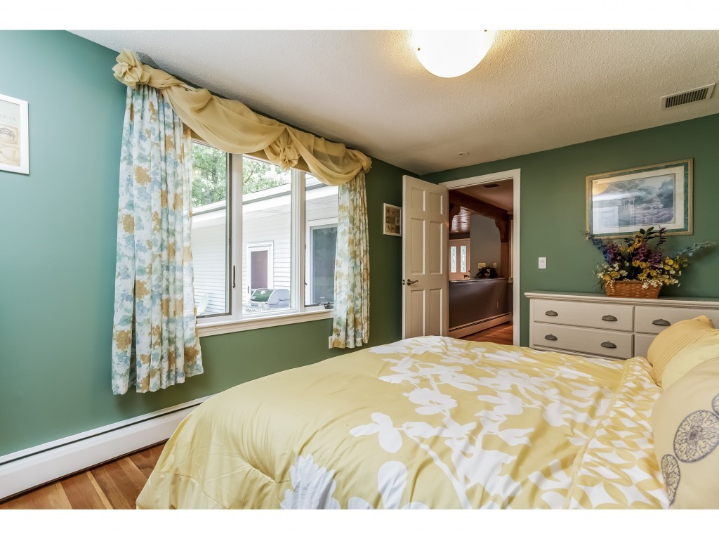 62 Pollard Road Plaistow, NH 03865 - Photo 23 of 36
