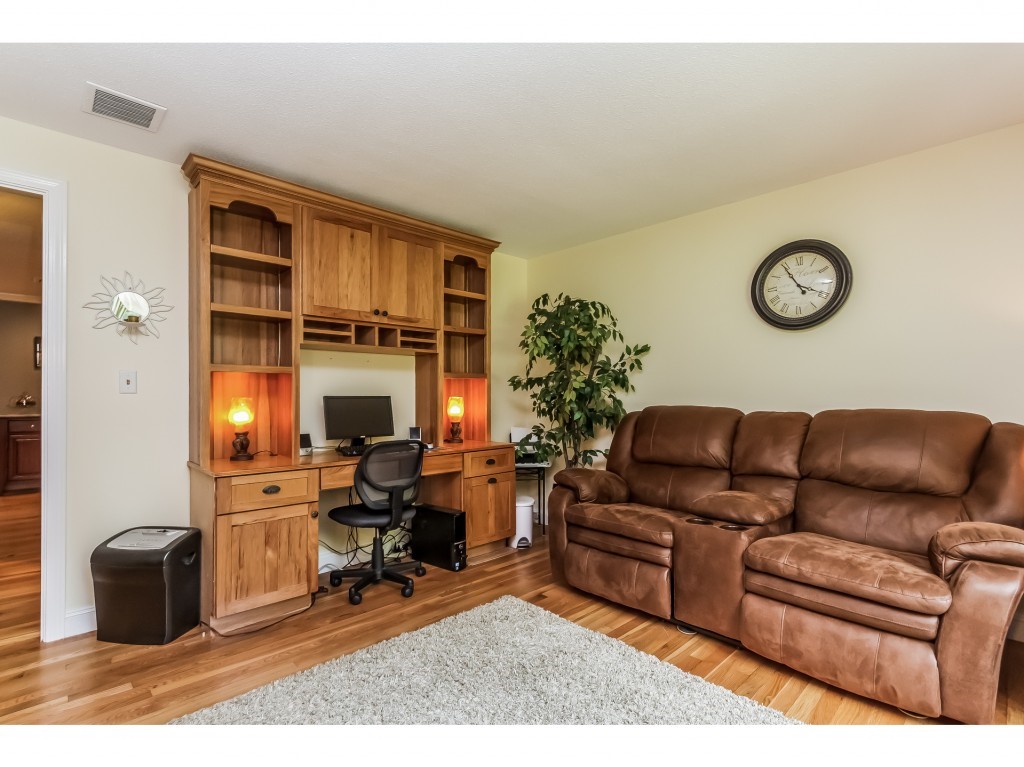 62 Pollard Road Plaistow, NH 03865 - Photo 25 of 36