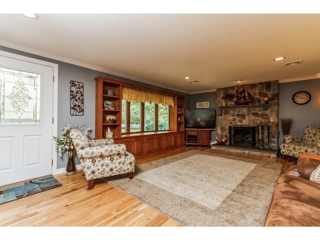 62 Pollard Road Plaistow, NH 03865 - Photo 10 of 36