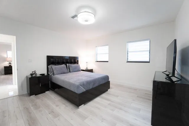 $7,000 | 1330 West Terra Mar Drive, Pompano Beach, FL 33062